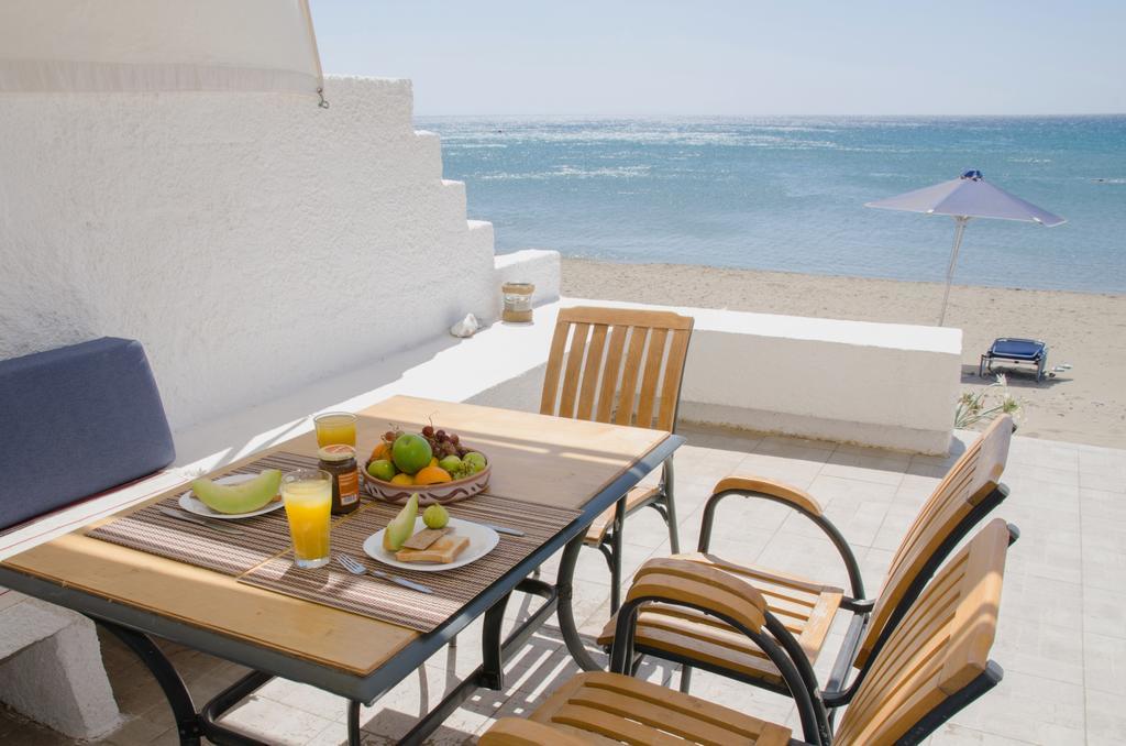 Yialos Studios-Apartments Makrýgialos Eksteriør bilde