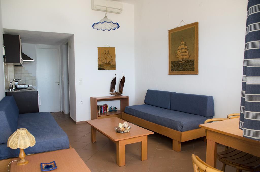 Yialos Studios-Apartments Makrýgialos Eksteriør bilde